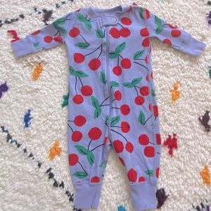 SOLD Hanna Andersson Cherry Zip Pajamas (S 0-3m/50)